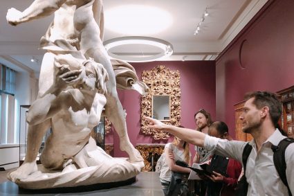 Scott explaining the anatomy of a Bernini masterpiece